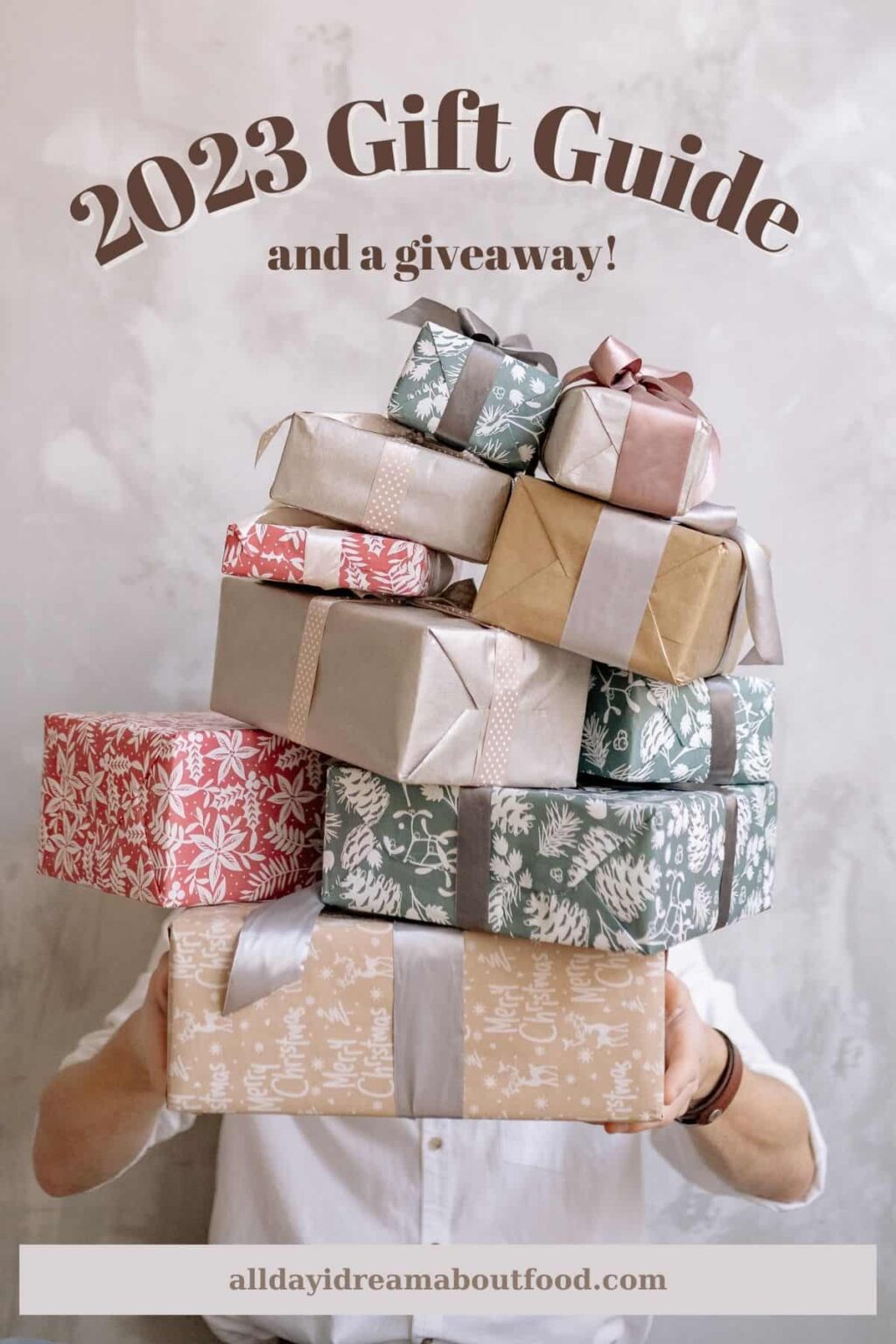 Holiday Gift Guide (and a Giveaway!)