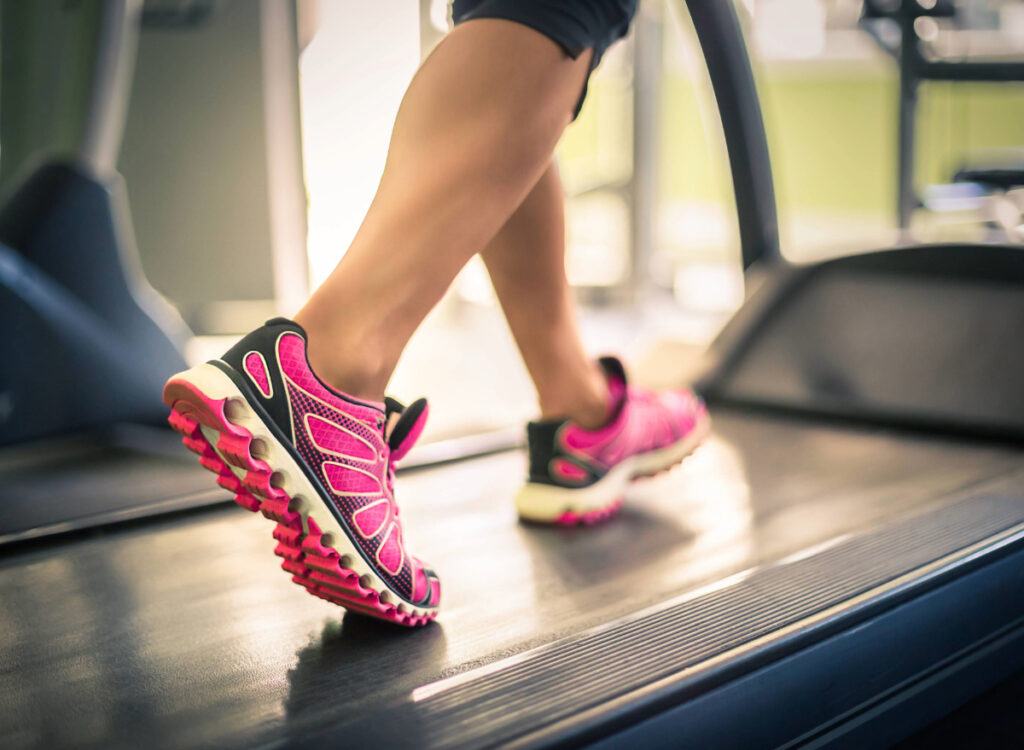 Here’s How Fast You Need To Walk On a Treadmill for Weight Loss