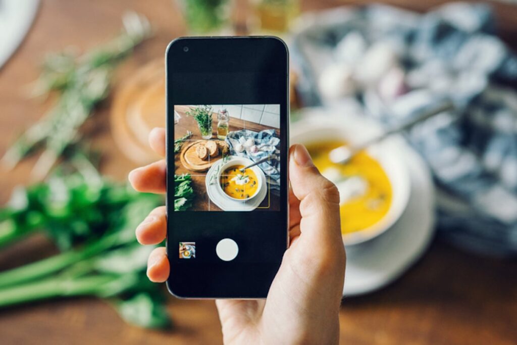 Can Taking Pictures of Your Food Improve Your Nutrition?