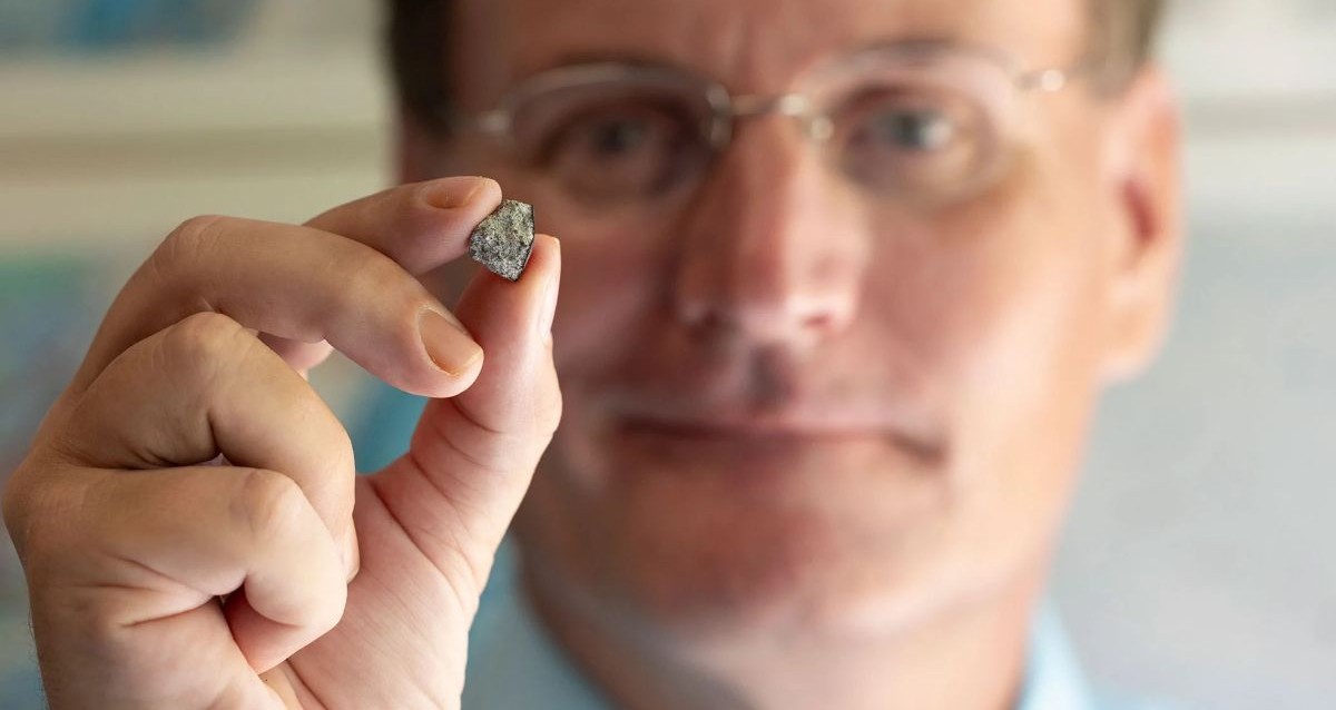 A Meteorite Older Than Earth Crashed Through A Georgia Roof