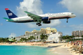 10 of the Scariest Airport Landings in the World