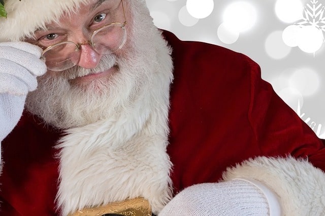 10 Early Versions of Famous Figures Before Their Iconic Look