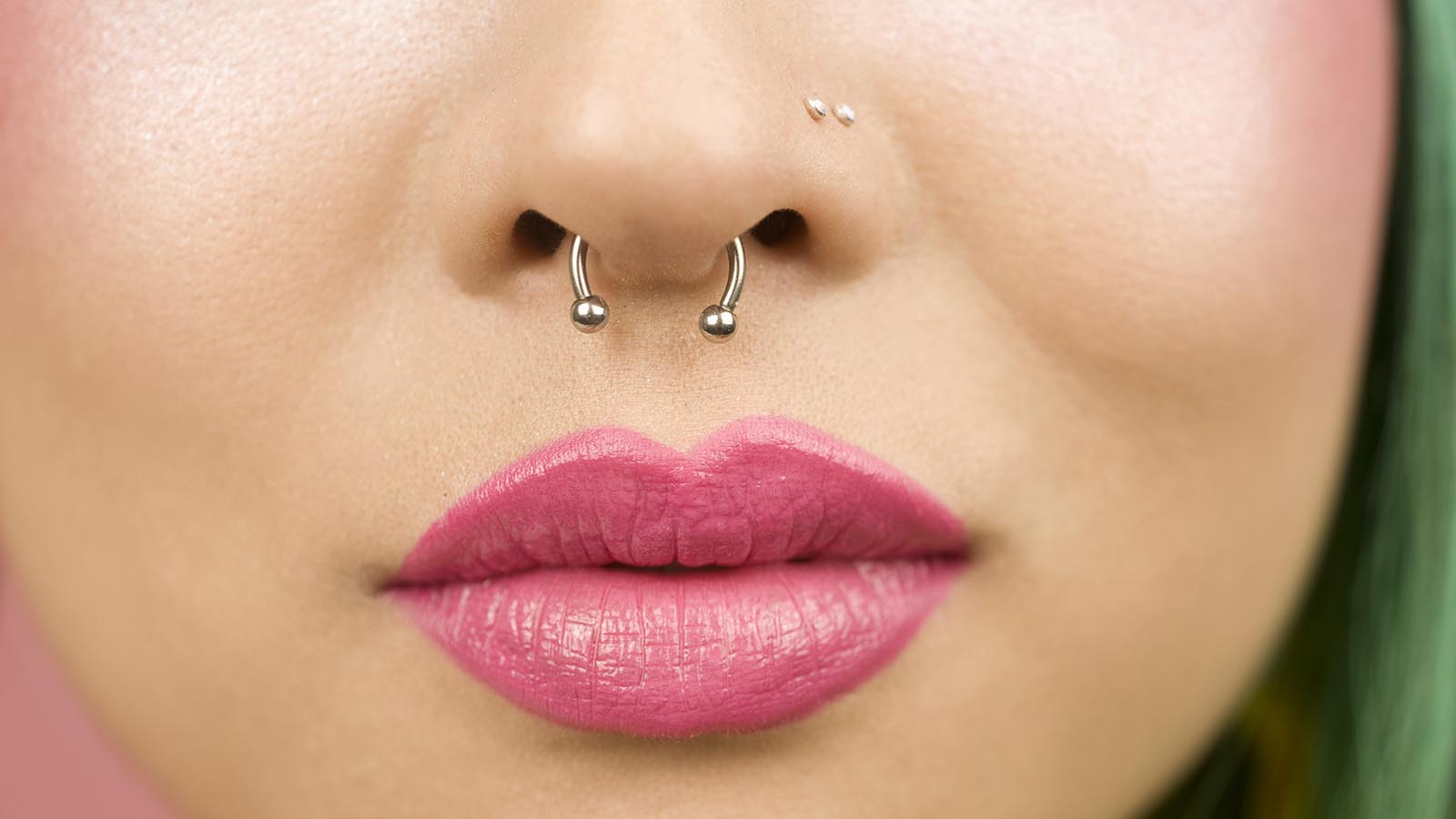 10 thing You Need To Know About The Nose Piercing Du Jour