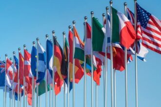 10 Allegories That Imagine if Countries Were People