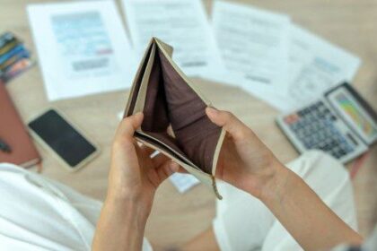 Ten Signs 2025 Will Be the Year of the U.S. Recession