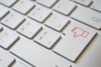 10 Wild and Unexpected Reactions to Bad Reviews