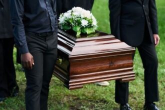 10 Unbelievable Reasons for Why People Faked Their Own Deaths