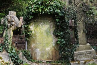 12 of the Most Beautiful Cemeteries Around the World