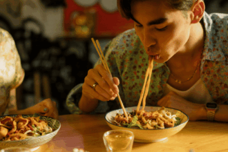 10 Social Customs from Around the World That Confuse Tourists