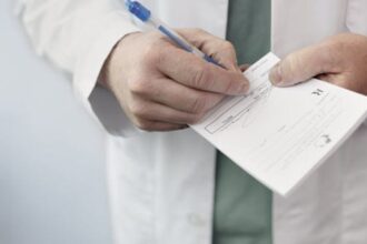 10 Huge Historical Events That Happened on Christmas Eve