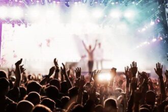 10 Famous Songs That Bands Refuse to Play Live