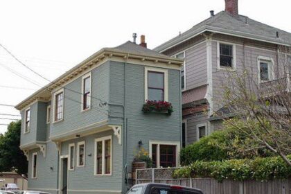 The Crazy Stories Behind 10 Legendary Spite Houses