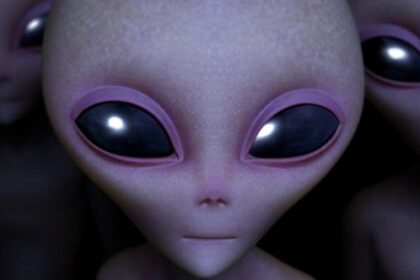 10 Celebrities Who Have Admitted to Alien Encounters