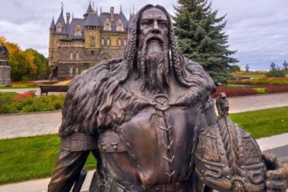 10 Book Characters Who Were Miscast in the Adaptation but Still Great