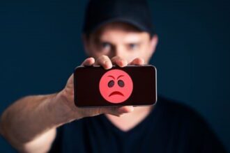 10 Filmmakers Who Attacked Their Audience