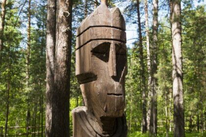 10 Creepy Ancient Wooden Idols