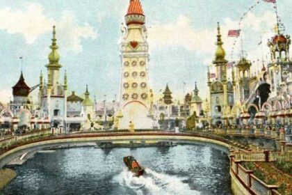 Top 10 Weirdest Attractions at Coney Island