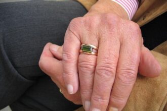 How Professional Home Care Helps Families Through Tough Transitions