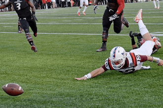 10 Athletes Whose Careers Have Been Defined by Mistakes