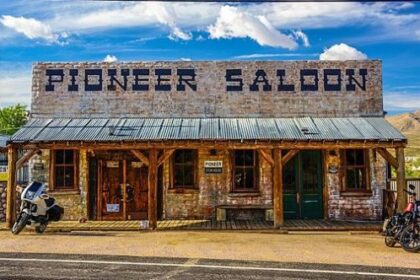 Top 10 American Ghost Towns That People Still Live In