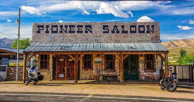 Top 10 American Ghost Towns That People Still Live In