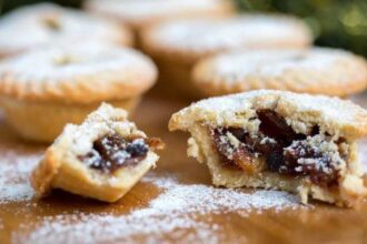 10 Weird Menu Items from the British Isles