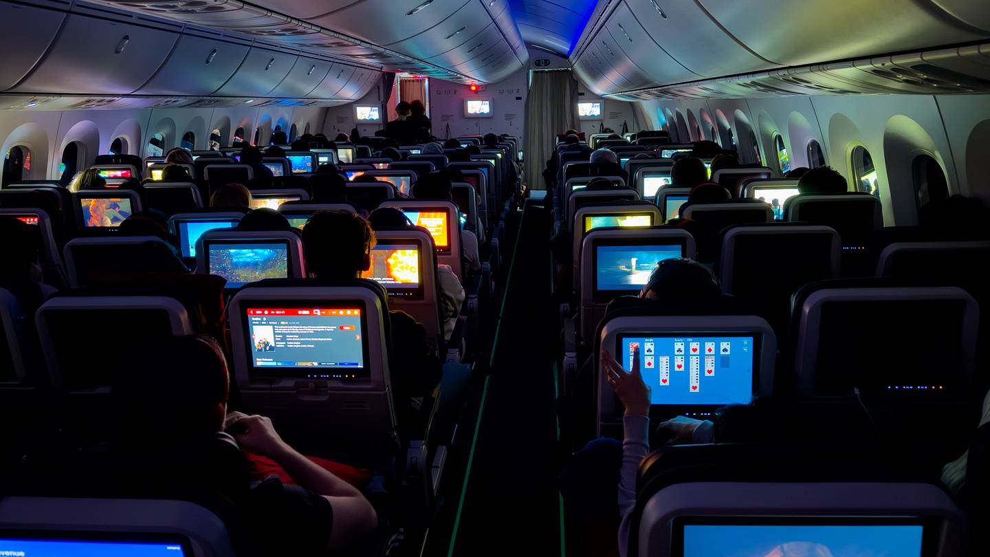 Why Do Planes Dim the Lights During Takeoff and Landing?
