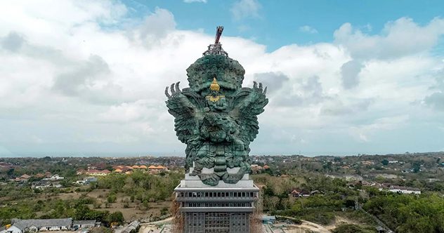 10 Intriguing Stories Surrounding The World’s Tallest Statues