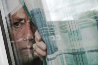 Top 10 Famous People with Agoraphobia