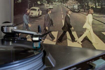 10 Surprising Facts about the Final Beatles Song “Now and Then”
