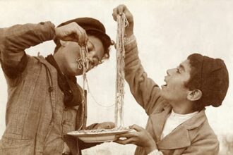 Top 10 Horrific Foods The Victorians Ate
