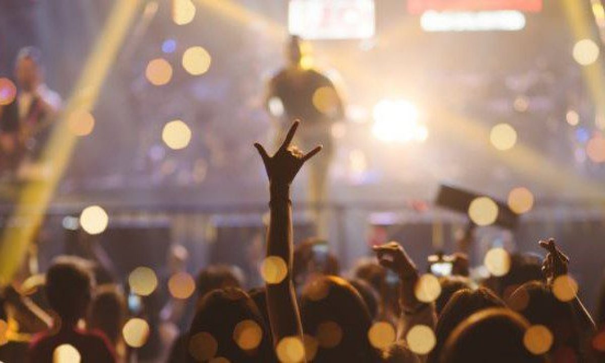 10 Outlandish Items That Have Made Their Way Onstage at Concerts